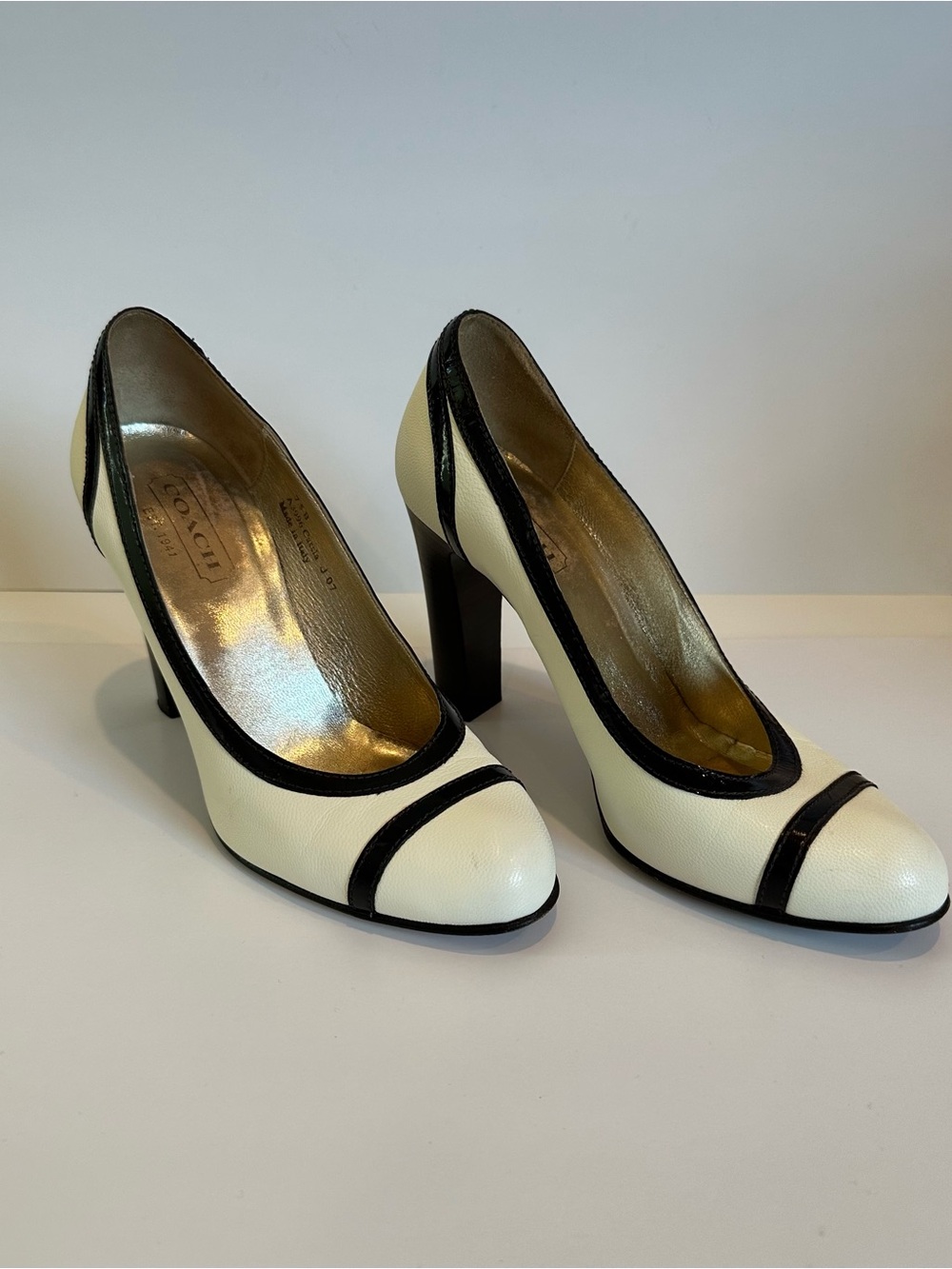 Coach Cream and Brown Two-Tone Heels 7.5